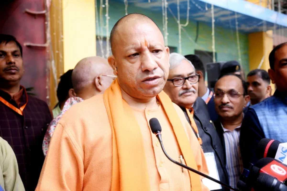 आतिथ्य सेवा के साथ स्वच्छता का भी उत्कृष्ट उदाहरण प्रस्तुत करेगा प्रयागराज : सीएम योगी